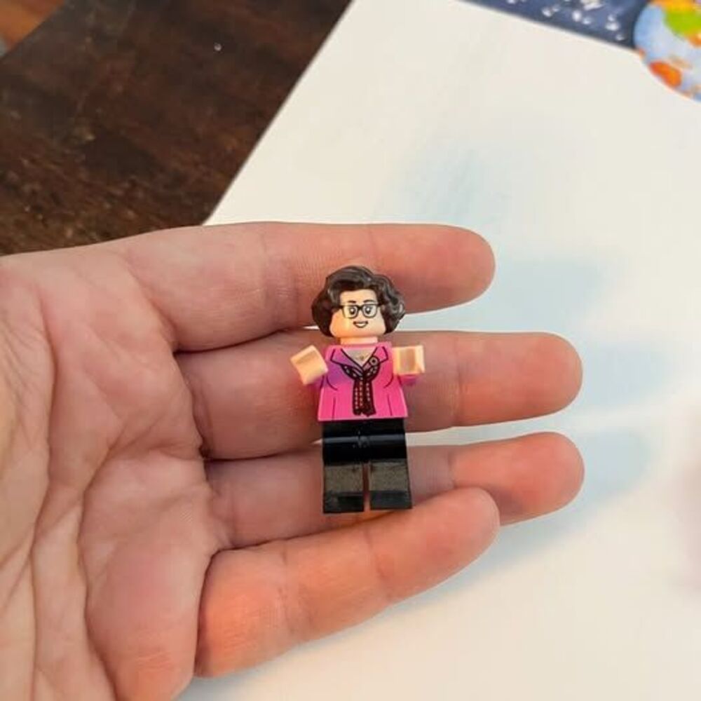 LEGO The Office Phyllis Vance Minifigure